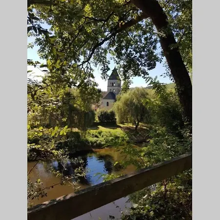 Gites A Saint Leon Sur Vezere Дом отдыха *