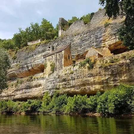 Gites A Saint Leon Sur Vezere Дом отдыха
